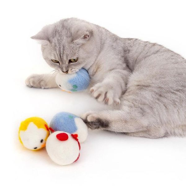 cat toys 2021 pet ball handmade yarn comfortable texture independent packaging play toy interaction
cat toys 2021 pet ball handmade yarn comfortable texture independent packaging play toy interaction