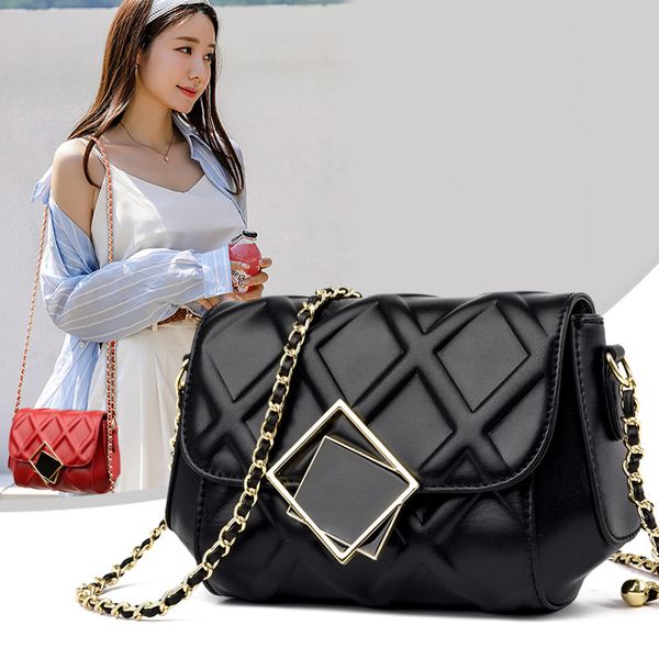 first layer cowhide female 2021 new fashion lingge chain fresh single shoulder messenger small square bag
first layer cowhide female 2021 new fashion lingge chain fresh single shoulder messenger small square bag