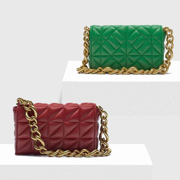 zar women's bag 2021 new small square versatile chain fashion lingge underarm advanced sense stick niche
zar women's bag 2021 new small square versatile chain fashion lingge underarm advanced sense stick niche