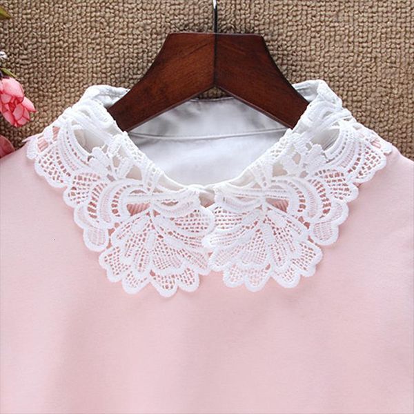 fashion four leaf flower hand women shirts studded wild decorative false summer shirt lace fake neck collar, White
fashion four leaf flower hand women shirts studded wild decorative false summer shirt lace fake neck collar, White