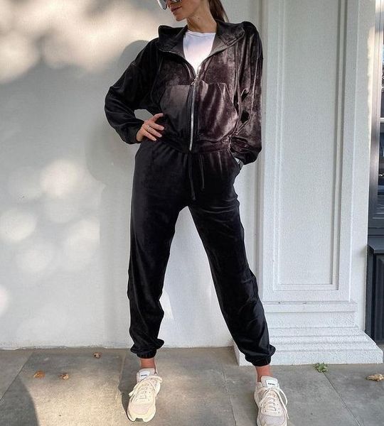 women's two piece pants winter velvet tracksuit set zip up hoodie+sweatpants sweatsuits for women pink 2021 sweat suits matching sets, White
women's two piece pants winter velvet tracksuit set zip up hoodie+sweatpants sweatsuits for women pink 2021 sweat suits matching sets, White