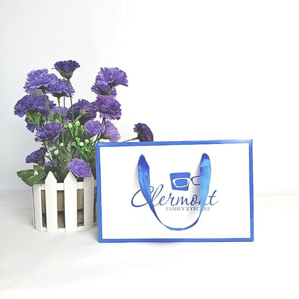 gift wrap mini paper bag with custom logo small size cardboard pouch blue border for festival sovnenir cosmetics jewelry store
gift wrap mini paper bag with custom logo small size cardboard pouch blue border for festival sovnenir cosmetics jewelry store