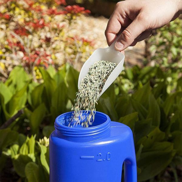 watering equipments 2l hand held seed fertilizer salt spreader adjustable hole size gardening tool can seeding portable fas6
watering equipments 2l hand held seed fertilizer salt spreader adjustable hole size gardening tool can seeding portable fas6
