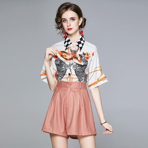 women's tracksuits 2021 summer suit european commuter lapel printed silk scarf shirt + high waist wide leg shorts female sets x504, Gray
women's tracksuits 2021 summer suit european commuter lapel printed silk scarf shirt + high waist wide leg shorts female sets x504, Gray