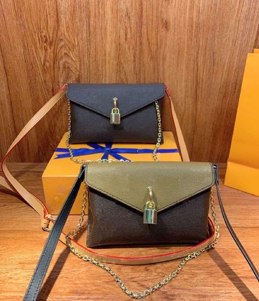 21 retro alphabet digner msenger bag fashion lady temperament underarm chain one shoulder handbag wf2101302
21 retro alphabet digner msenger bag fashion lady temperament underarm chain one shoulder handbag wf2101302