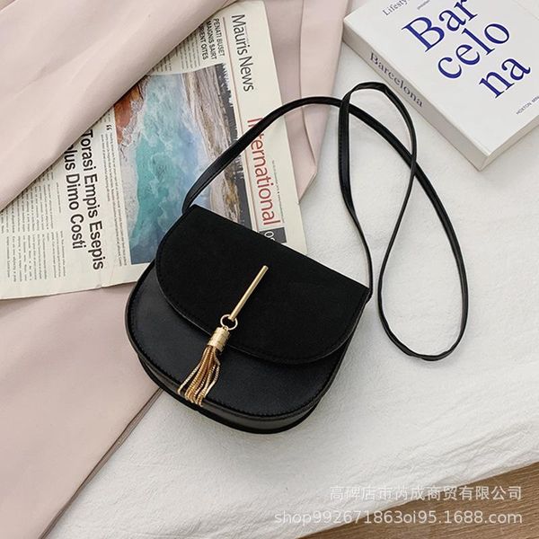 one-shoulder saddle bags simple messenger solid color crossbody women's handbag unique design small square evening
one-shoulder saddle bags simple messenger solid color crossbody women's handbag unique design small square evening