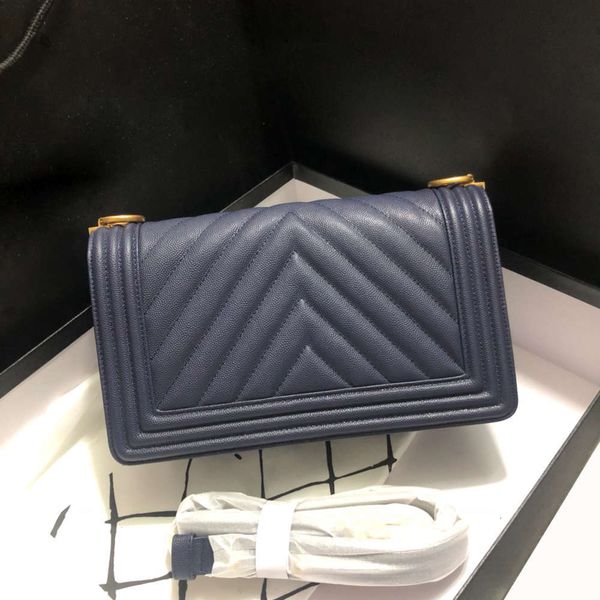 designer 7a+ womens purse calfskin caviar le boy classic quilted flap chain bag genuine leather handbags crossbody ladies shoulder bag
designer 7a+ womens purse calfskin caviar le boy classic quilted flap chain bag genuine leather handbags crossbody ladies shoulder bag