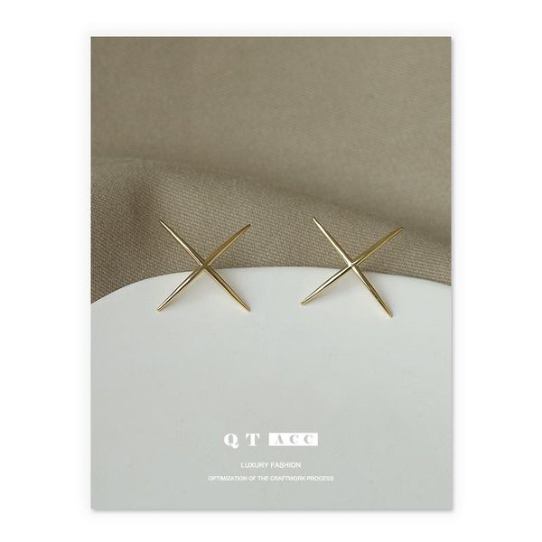 minimalist glossy geometric line letter x earrings ins net red niche design atmospheric personality womenearring stud, Golden;silver
minimalist glossy geometric line letter x earrings ins net red niche design atmospheric personality womenearring stud, Golden;silver
