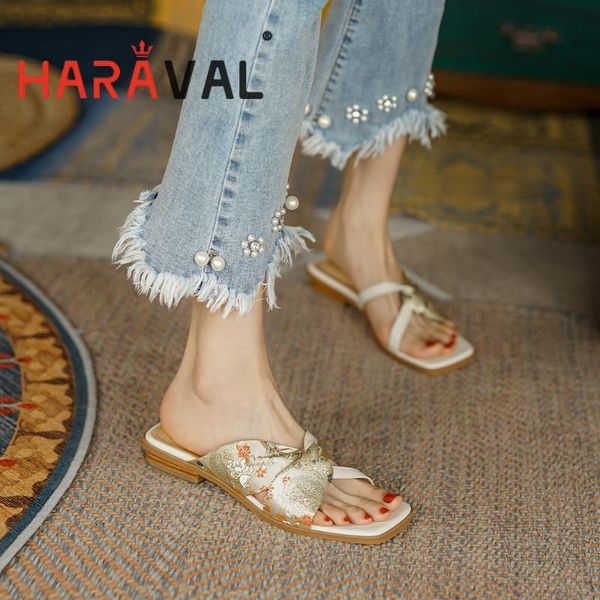 slippers haraval women slides shoes flat with platform summer patchwork outside elegant footwear female b314, Black
slippers haraval women slides shoes flat with platform summer patchwork outside elegant footwear female b314, Black