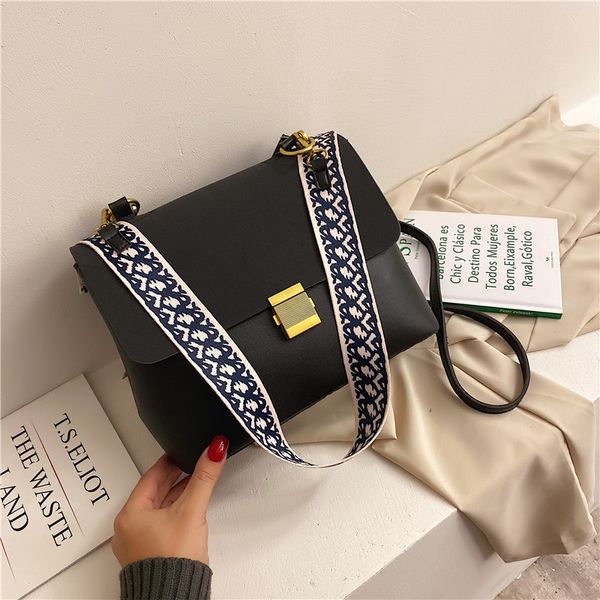 women handbag new design fashion lady messenger bag pu women shoulder bag metal buckle girl lipstick bags party
women handbag new design fashion lady messenger bag pu women shoulder bag metal buckle girl lipstick bags party