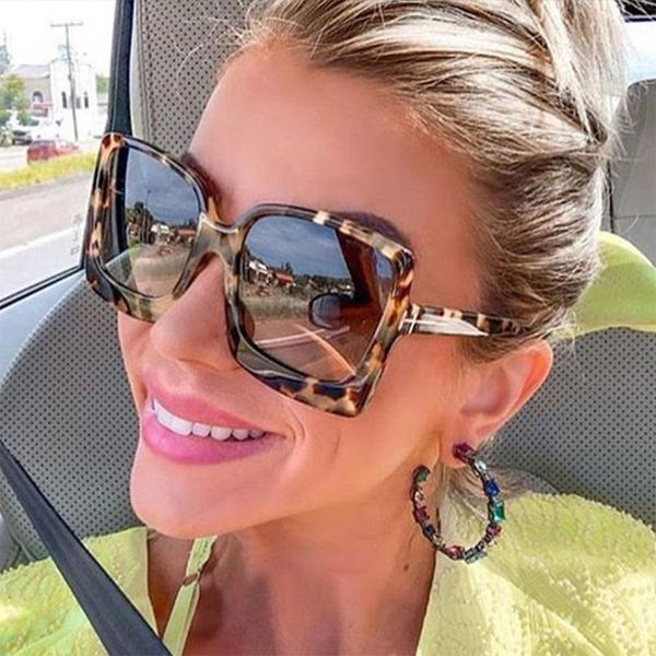 sunglasses 2021 fashion oversized women brand designer plastic female big frame gradient sun glasses uv400 gafas de sol mujer, White;black
sunglasses 2021 fashion oversized women brand designer plastic female big frame gradient sun glasses uv400 gafas de sol mujer, White;black