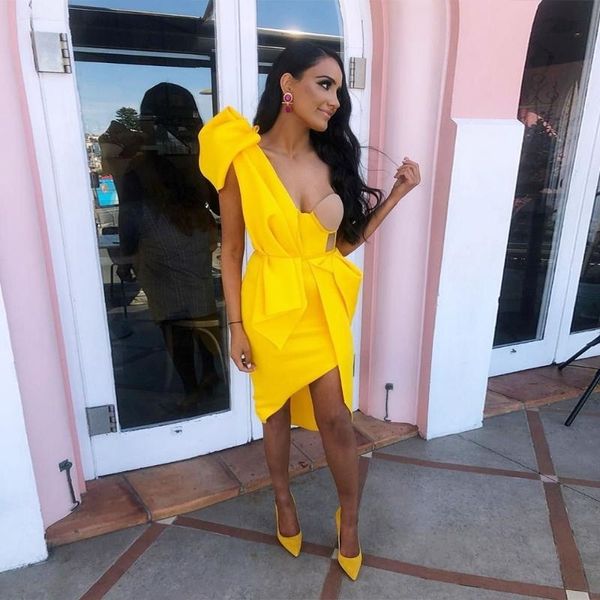 casual ocstrade women dresses summer ruffled yellow one shoulder bodycon celebrity evening club party dress, Black;gray
casual ocstrade women dresses summer ruffled yellow one shoulder bodycon celebrity evening club party dress, Black;gray
