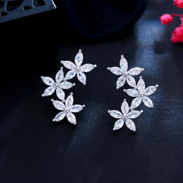 stud threegraces romantic female brincos jewelry flower shape white gold color cubic zirconia trendy earrings for women er108, Golden;silver
stud threegraces romantic female brincos jewelry flower shape white gold color cubic zirconia trendy earrings for women er108, Golden;silver