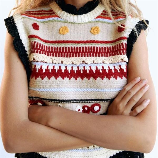 women's sweaters 2021 autumn and winter round neck short-sleeved flower embroidery texture knitted contrast color pullover vest, White;black
women's sweaters 2021 autumn and winter round neck short-sleeved flower embroidery texture knitted contrast color pullover vest, White;black