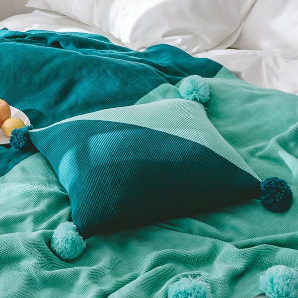 cushion/decorative pillow cotton knitted blanket pillowcase sets two-color stitching hairball simple air-conditioning sofa decor cushion thi
cushion/decorative pillow cotton knitted blanket pillowcase sets two-color stitching hairball simple air-conditioning sofa decor cushion thi