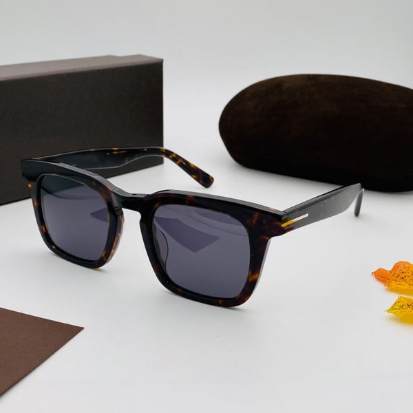 sunglasses for women and men summer style 751 anti-ultraviolet retro plate square full frame fashion eyeglasses random box, White;black
sunglasses for women and men summer style 751 anti-ultraviolet retro plate square full frame fashion eyeglasses random box, White;black