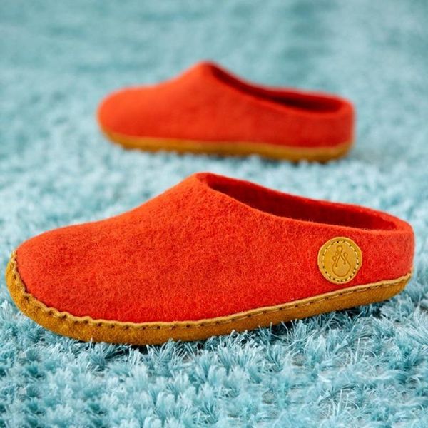 winter women's slippers home indoor couple comfy felt shoes for men women warm large size zapatos de mujer, Black
winter women's slippers home indoor couple comfy felt shoes for men women warm large size zapatos de mujer, Black
