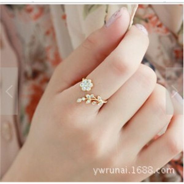 a1214 fashion diamond twisted leaves flower opening ring index finger ring women's jewelry, Blue;gray
a1214 fashion diamond twisted leaves flower opening ring index finger ring women's jewelry, Blue;gray