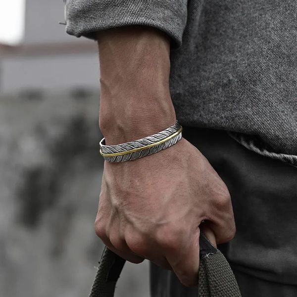 classic gold-plated feather open bracelet fashionable simple men's adjustable jewelry gift, White
classic gold-plated feather open bracelet fashionable simple men's adjustable jewelry gift, White