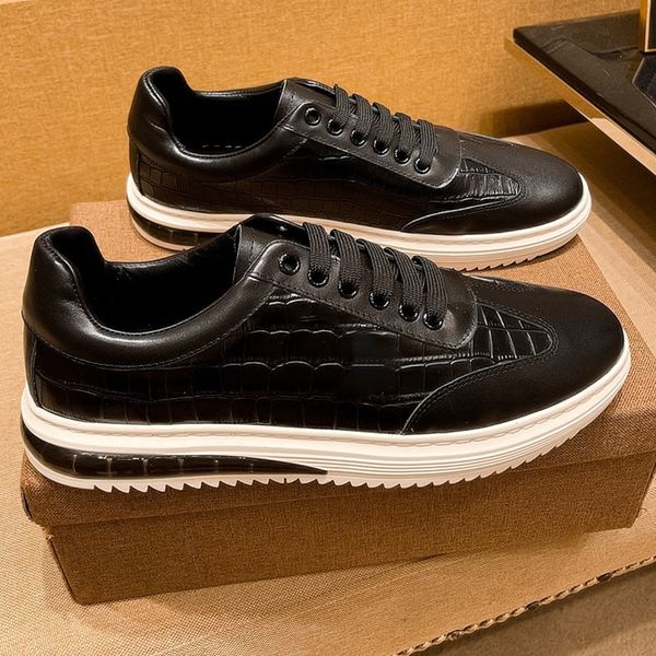 Crocodile Leather Men's Casual Shoes top quality Black White flat cool fashion sneakers High quality non-slip outsole sport shoe
Crocodile Leather Men's Casual Shoes top quality Black White flat cool fashion sneakers High quality non-slip outsole sport shoe