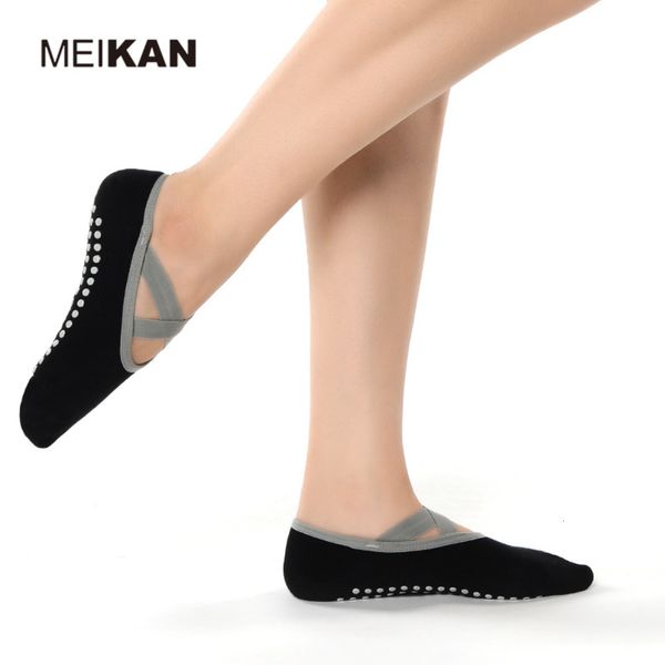 round head backless floor socks indoor women's non slip yoga ballet dance, Black;white
round head backless floor socks indoor women's non slip yoga ballet dance, Black;white