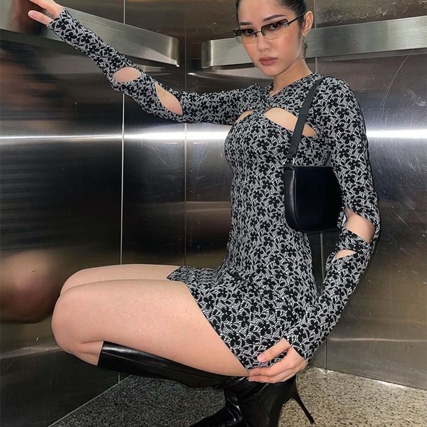 girls long sleeve mini dress floral print black cutout cutout 90s aesthetic bodycon clubwear, Black;gray
girls long sleeve mini dress floral print black cutout cutout 90s aesthetic bodycon clubwear, Black;gray