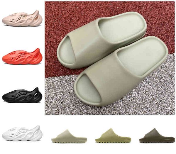 quality foam kanye slippers resin sandal bone desert sand triple black white red fashion pantoufle designers slipper mens summer luxurys yee
quality foam kanye slippers resin sandal bone desert sand triple black white red fashion pantoufle designers slipper mens summer luxurys yee