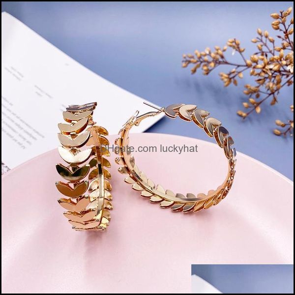 & hie jewelrymetal leaf hoop earrings women circle jewelry hip hop punk fashion aessories party dance girl big earring student gift drop del, Golden;silver
& hie jewelrymetal leaf hoop earrings women circle jewelry hip hop punk fashion aessories party dance girl big earring student gift drop del, Golden;silver