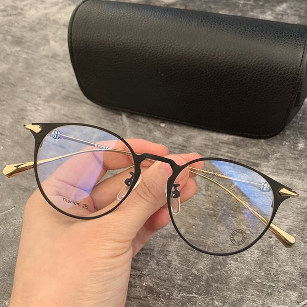 design sunglasses crosin pure titanium spectacles culan round myopia spectacle frame for male female students literature and art, White;black
design sunglasses crosin pure titanium spectacles culan round myopia spectacle frame for male female students literature and art, White;black