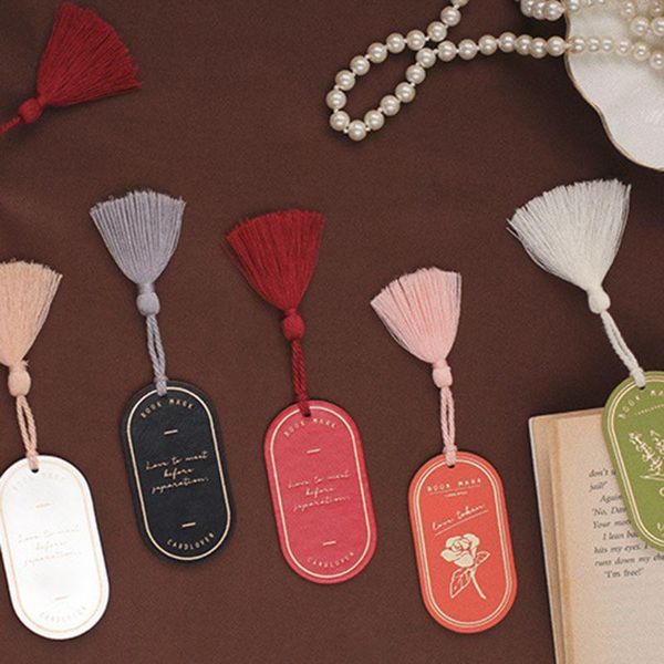 bookmark 1pc letter of lovers leather bookmarks love poetry series creative reading retro art tassel practical stationery plant
bookmark 1pc letter of lovers leather bookmarks love poetry series creative reading retro art tassel practical stationery plant