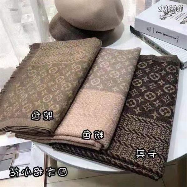 scarf female 2021 new autumn and winter thickened cashmere like scarf double-sided color matching clover selling shawl, Blue;black
scarf female 2021 new autumn and winter thickened cashmere like scarf double-sided color matching clover selling shawl, Blue;black