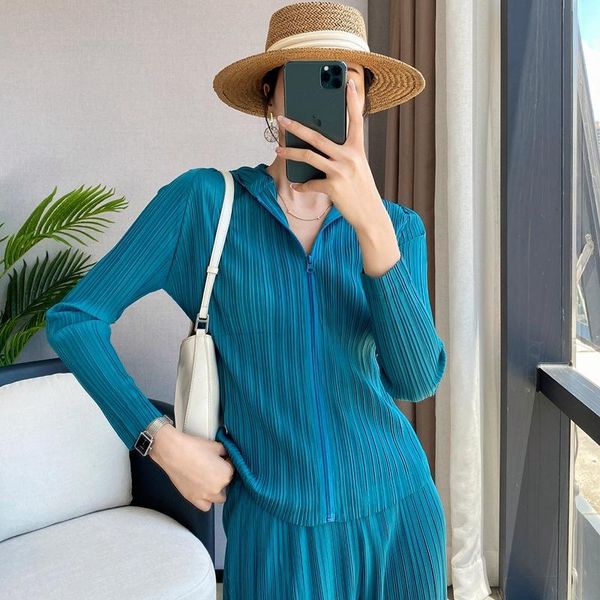 women's jackets women autumn hooded jacket miyak pleated long sleeve solid color casual slim thin zipper outerwear female clothes, Black;brown
women's jackets women autumn hooded jacket miyak pleated long sleeve solid color casual slim thin zipper outerwear female clothes, Black;brown