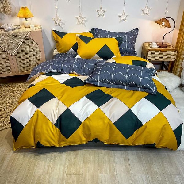 bedding sets smooth & soft microfiber 1 bed sheet and 2 pillow shams, king, twin, full size,4 pieces set duvet cover
bedding sets smooth & soft microfiber 1 bed sheet and 2 pillow shams, king, twin, full size,4 pieces set duvet cover