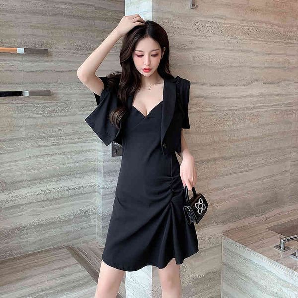 summer women v-neck adjustable sling folds dress + short suit jacket female two piece sets 210515, Black;gray
summer women v-neck adjustable sling folds dress + short suit jacket female two piece sets 210515, Black;gray