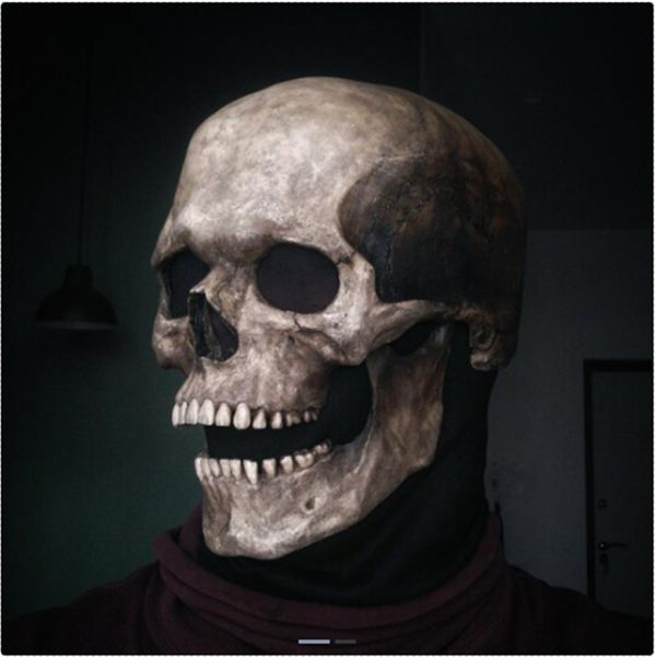 Mask Halloween Skull Full Helmet Head With Movable Jaw Entire Realistic Look Adult Latex 3D Skeleton Scary Party Mas VT851
Mask Halloween Skull Full Helmet Head With Movable Jaw Entire Realistic Look Adult Latex 3D Skeleton Scary Party Mas VT851