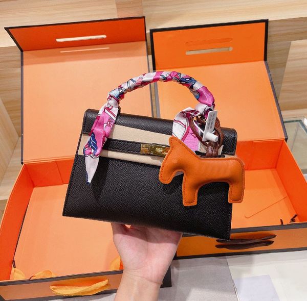 designer handbags classic herme women's handbag designer shopping bag fashion matching silk scarf pendant three piece set single should
designer handbags classic herme women's handbag designer shopping bag fashion matching silk scarf pendant three piece set single should
