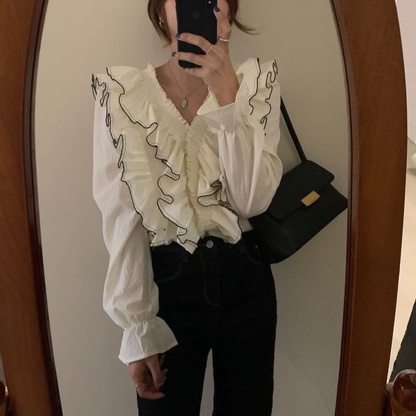 dress french sweet court style lotus leaf pleated shirts women large lace contrast v-neck flared sleeve blouses, White
dress french sweet court style lotus leaf pleated shirts women large lace contrast v-neck flared sleeve blouses, White