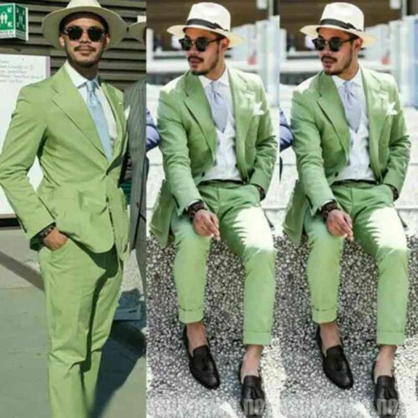 men's suits & blazers casual prom party tuxedos of the groom's tuxedo men wear wedding attire... green homme... two thin men', White;black
men's suits & blazers casual prom party tuxedos of the groom's tuxedo men wear wedding attire... green homme... two thin men', White;black