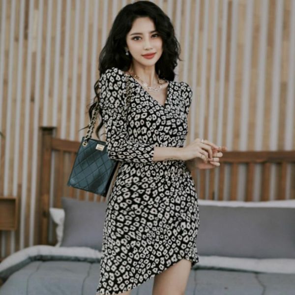 autumn v-neck floral print irregular vestidos bodycon mini club vintage dresses casual, Black;gray
autumn v-neck floral print irregular vestidos bodycon mini club vintage dresses casual, Black;gray