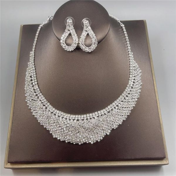 earrings & necklace 2021 luxury classic crystal wedding jewelry sets for women clear round rhinestone set bridal engagement, Silver
earrings & necklace 2021 luxury classic crystal wedding jewelry sets for women clear round rhinestone set bridal engagement, Silver