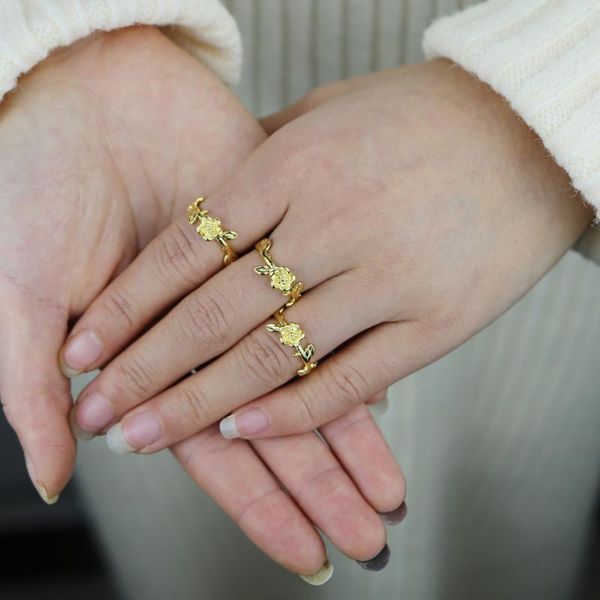 wedding rings 2021 chinese vintage flower leaf rose for women vermail finger jewelry gold color valentine's day gift, Slivery;golden
wedding rings 2021 chinese vintage flower leaf rose for women vermail finger jewelry gold color valentine's day gift, Slivery;golden