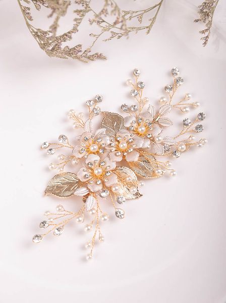 Vintage Wedding Hair Accessories Gold Leaves Headwear Flower Headpieces Rhinestone Headdress Bridal Hair Clip
Vintage Wedding Hair Accessories Gold Leaves Headwear Flower Headpieces Rhinestone Headdress Bridal Hair Clip