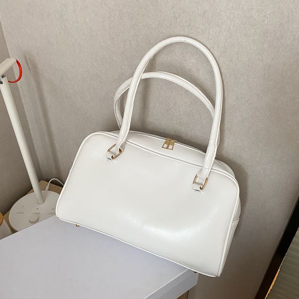 messenger bags messenger bagshigh handbag 2021 capacity women's fashion versatile one shoulder portable bag
messenger bags messenger bagshigh handbag 2021 capacity women's fashion versatile one shoulder portable bag