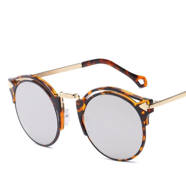 fashion women designer sunglasses for ladies retro sun glasses color lens frmae eyewear uv400 protection, White;black
fashion women designer sunglasses for ladies retro sun glasses color lens frmae eyewear uv400 protection, White;black