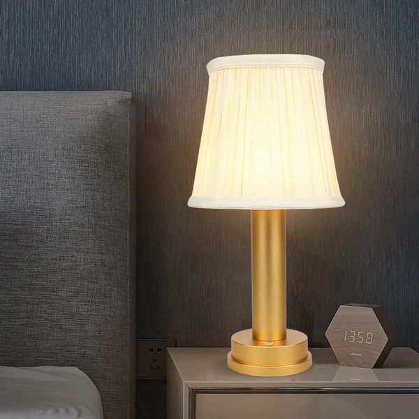 table lamps simple fabric lampshade charging led aluminum alloy lamp el bedside study room atmosphere dimming desk home decor
table lamps simple fabric lampshade charging led aluminum alloy lamp el bedside study room atmosphere dimming desk home decor