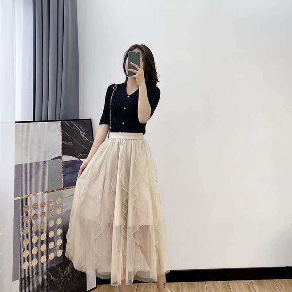 two piece dress ladies skirt sweater suits summer fashion 2 set women knitted cardigan +ruffle patchwork mid-calf skirt zvf4, White
two piece dress ladies skirt sweater suits summer fashion 2 set women knitted cardigan +ruffle patchwork mid-calf skirt zvf4, White