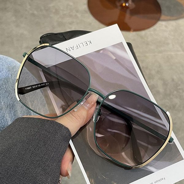 sunglasses 2021 fashion summer oversized square women vintage metal frame luxury sun glasses female big shades, White;black
sunglasses 2021 fashion summer oversized square women vintage metal frame luxury sun glasses female big shades, White;black