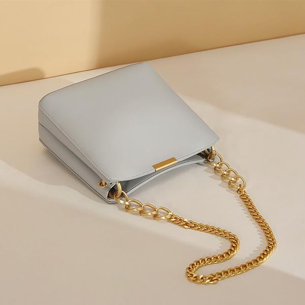 bags 2021 fashion all-match female bag large capacity single shoulder messenger cosmetic & cases
bags 2021 fashion all-match female bag large capacity single shoulder messenger cosmetic & cases