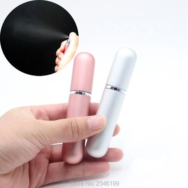 storage bottles & jars 5ml 30pcs/lot cosmetics empty bottle perfume sub with external aluminum inside the glass.
storage bottles & jars 5ml 30pcs/lot cosmetics empty bottle perfume sub with external aluminum inside the glass.