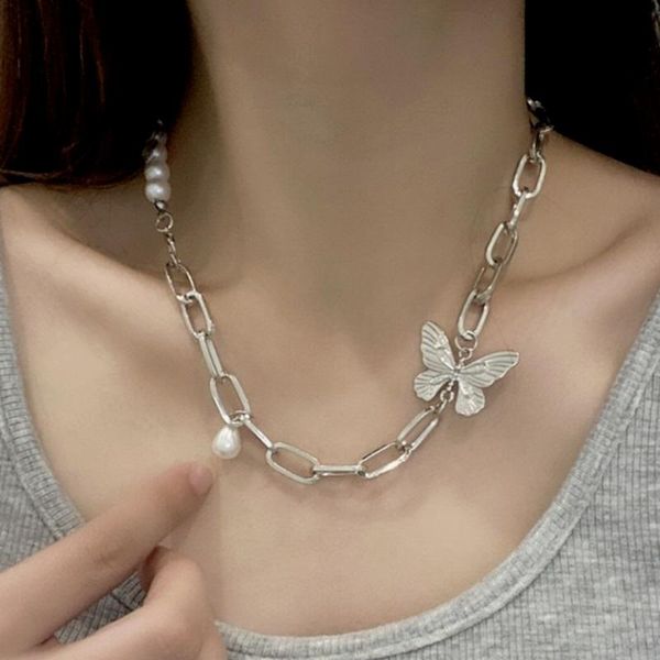 pendant necklaces 2021 korean ladies party holiday gift alloy thick chain butterfly pearl stitching necklace fashion hip hop clavicle, Silver
pendant necklaces 2021 korean ladies party holiday gift alloy thick chain butterfly pearl stitching necklace fashion hip hop clavicle, Silver